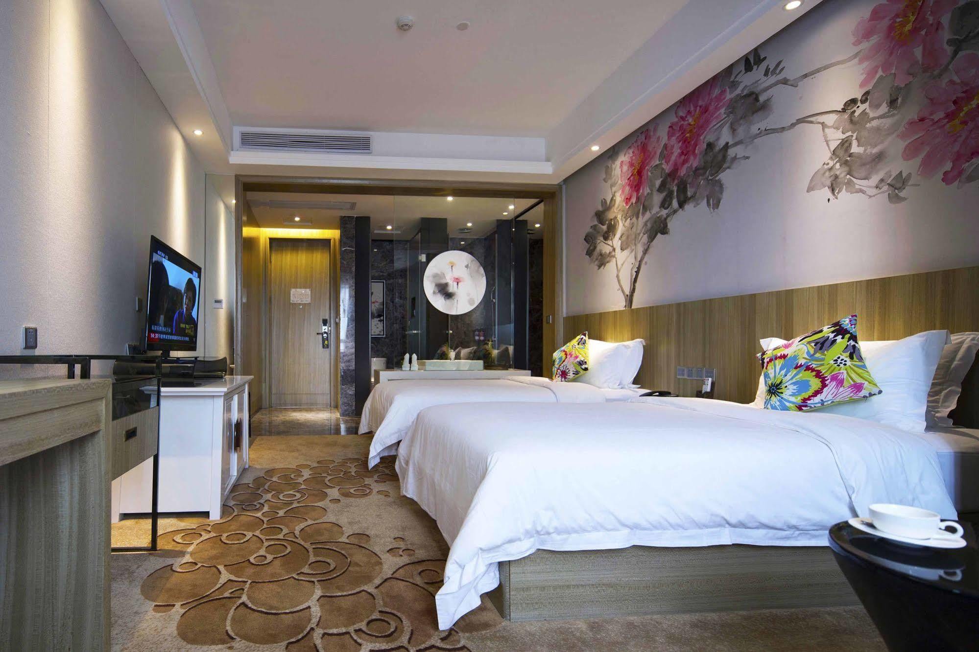 Paco Hotel Tаojin Metro Guangzhou - Free Shuttle Bus For Centen Fair ภายนอก รูปภาพ